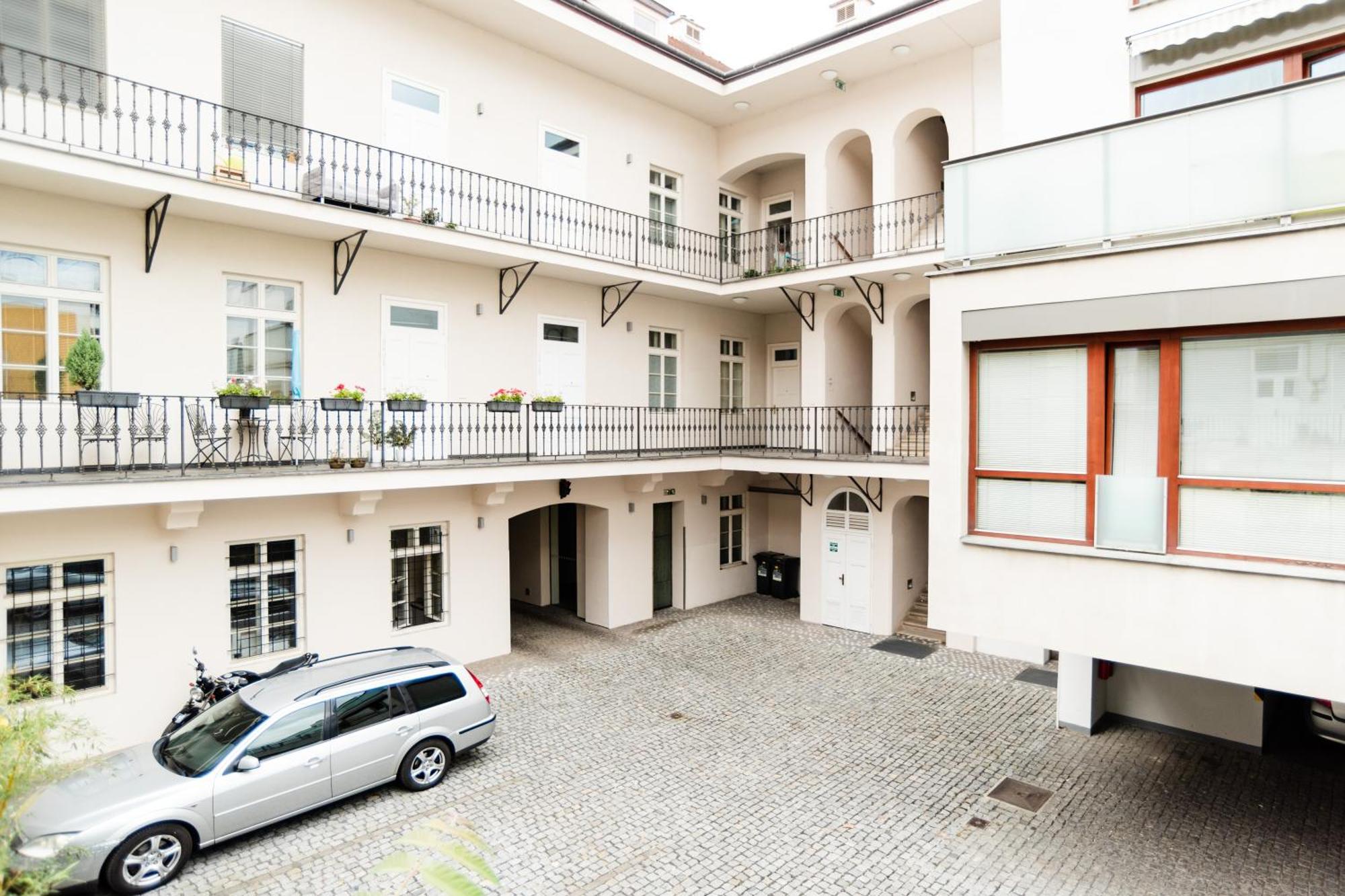 K-14 Apartment Prague Exterior photo